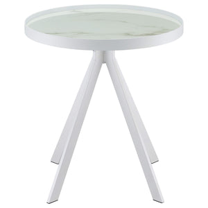 Mesa auxiliar redonda Briggs con tapa de cristal estampado de mármol blanco