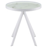 Mesa auxiliar redonda Briggs con tapa de cristal estampado de mármol blanco