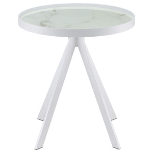Mesa auxiliar redonda Briggs con tapa de cristal estampado de mármol blanco