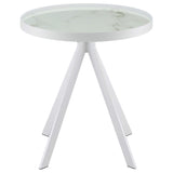 Mesa auxiliar redonda Briggs con tapa de cristal estampado de mármol blanco