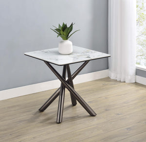 Mesa auxiliar Carvell cuadrada de piedra sinterizada Mirage White