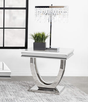 Mesa auxiliar Kerwin Square Stone Top, blanca y cromada