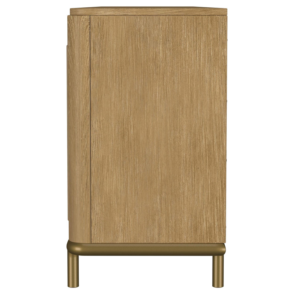 Mueble para TV de dos puertas de caña de ratán Arini, consola multimedia color arena