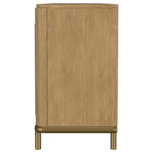Mueble para TV de dos puertas de caña de ratán Arini, consola multimedia color arena