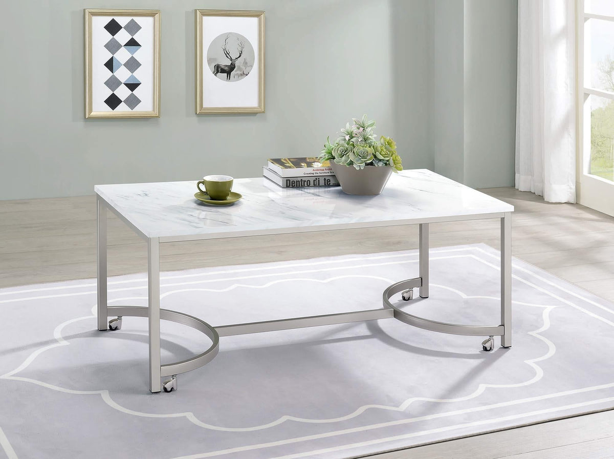 Mesa de centro Leona de imitación mármol con ruedas en níquel satinado