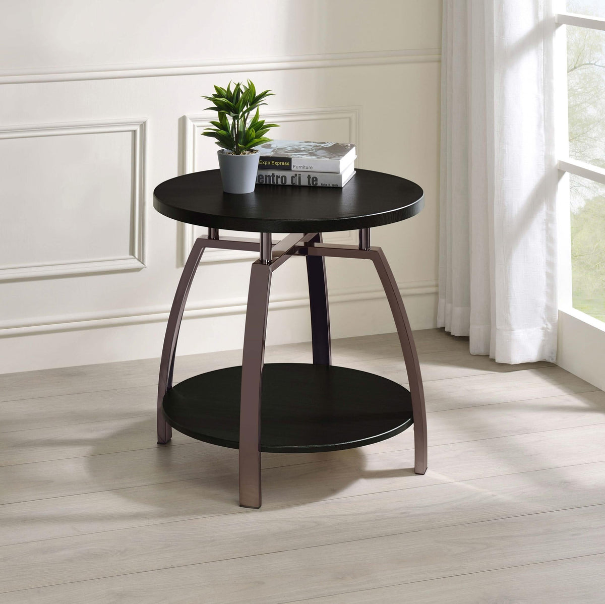 Mesa auxiliar redonda Dacre con tablero de madera de ingeniería, color carbón oscuro