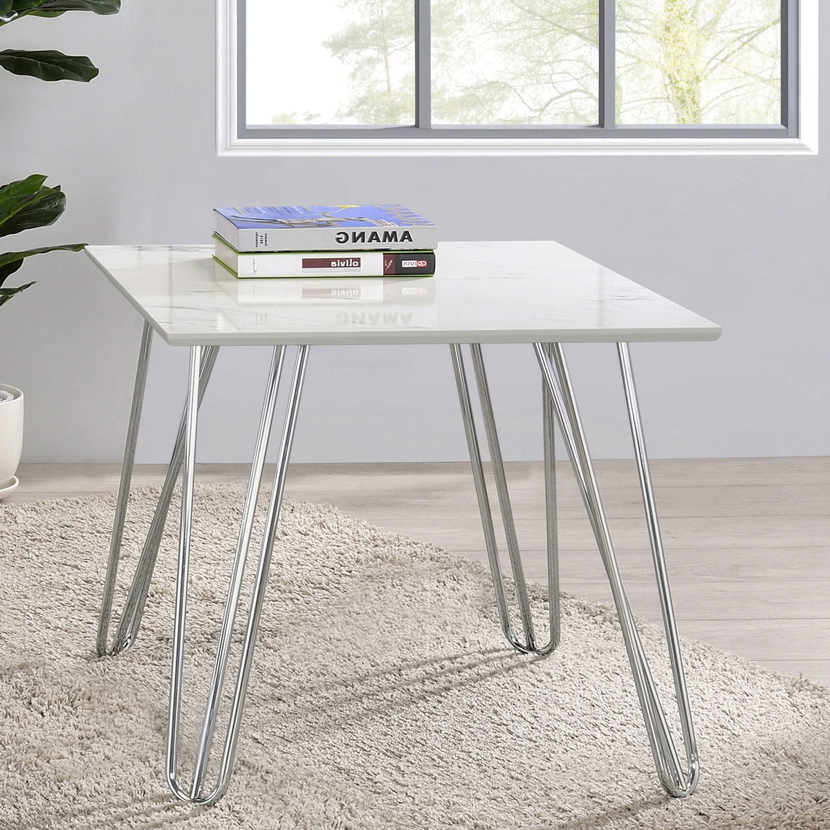 Mesa auxiliar cuadrada con patas de horquilla Harley, blanca y cromada