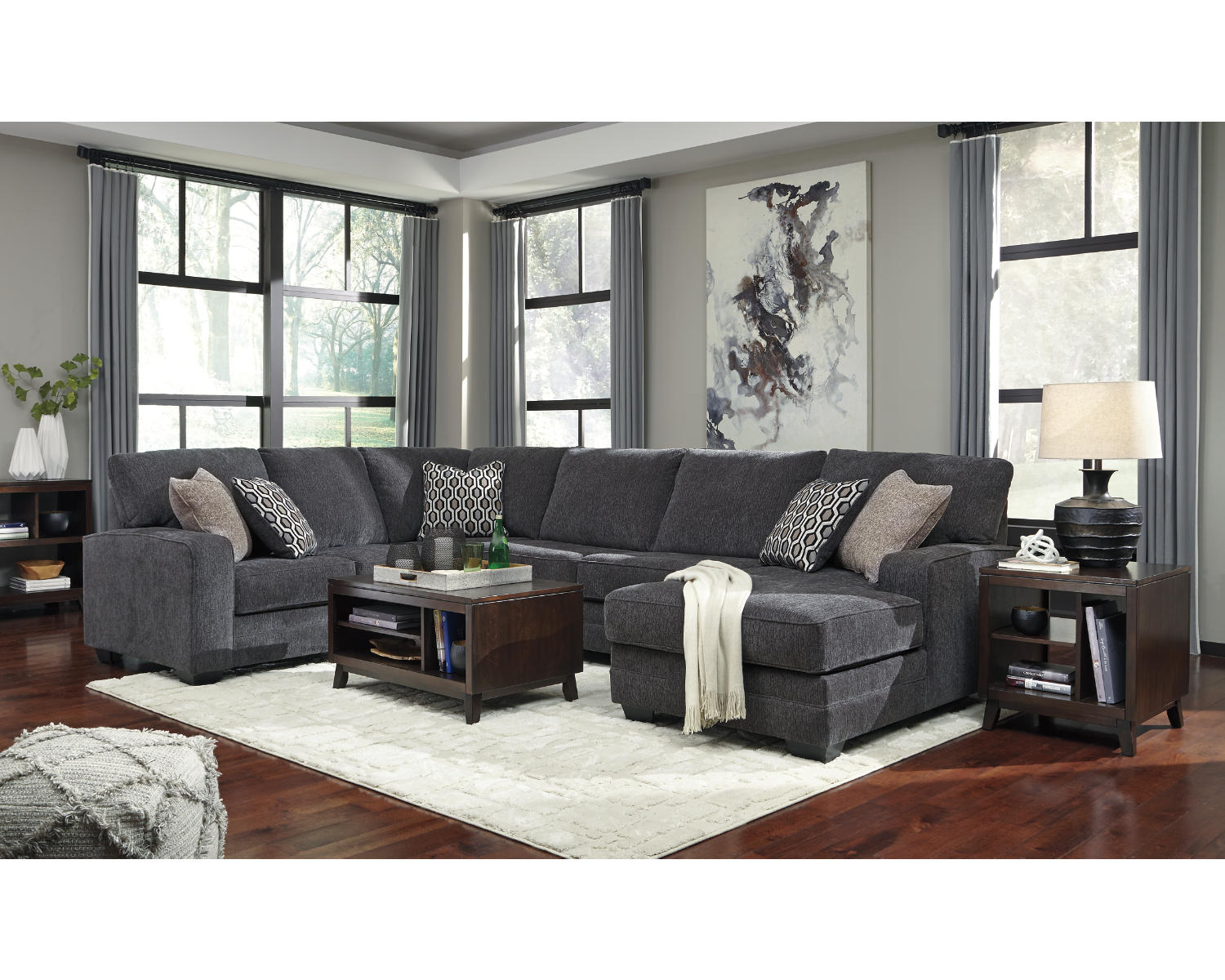 Tracling 3-Piece Sectional with Chaise
