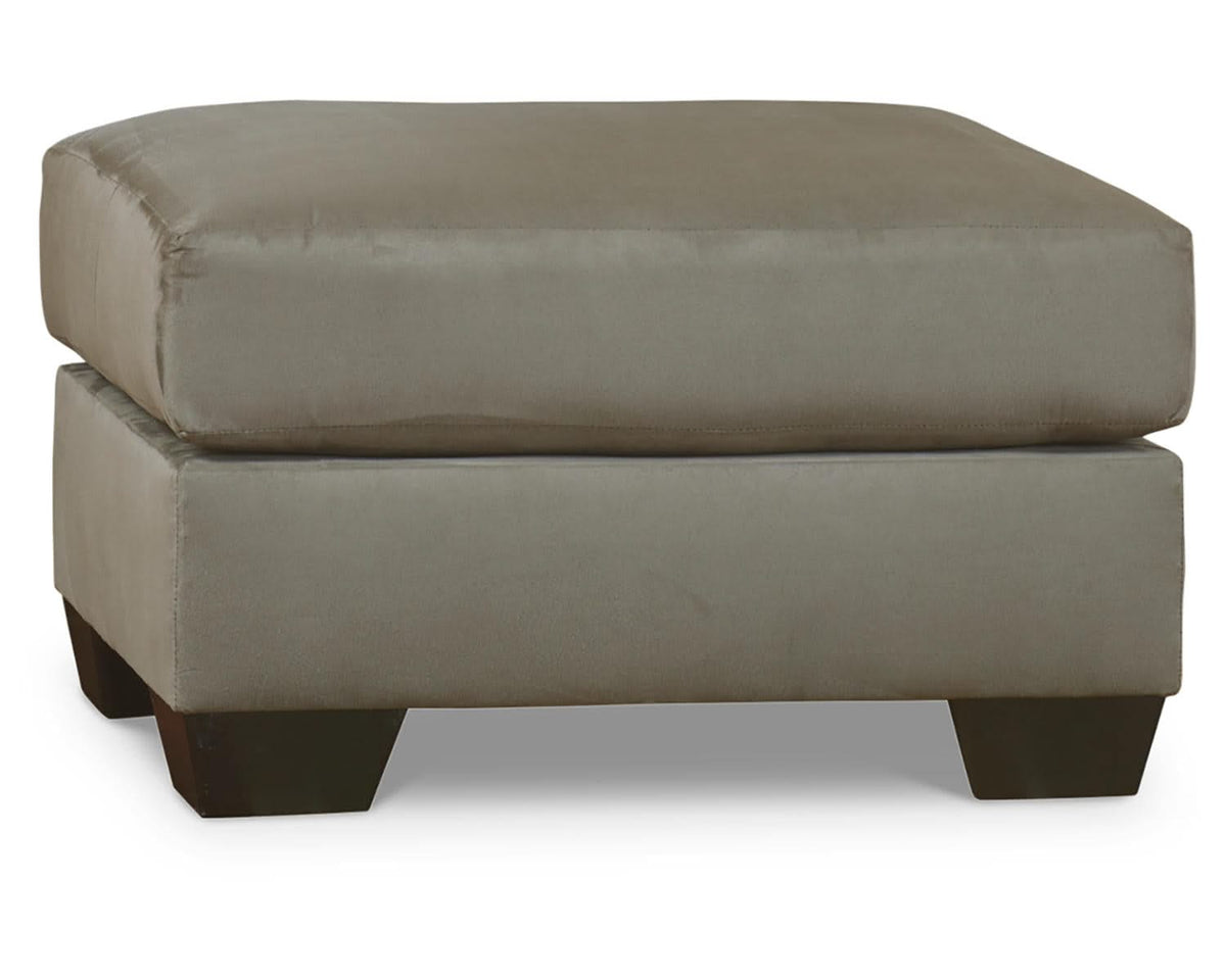 Sofá, loveseat, silla y otomana Darcy