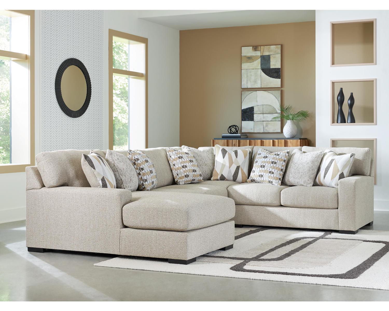 Laurelgrove 4-Piece Sectional with Chaise