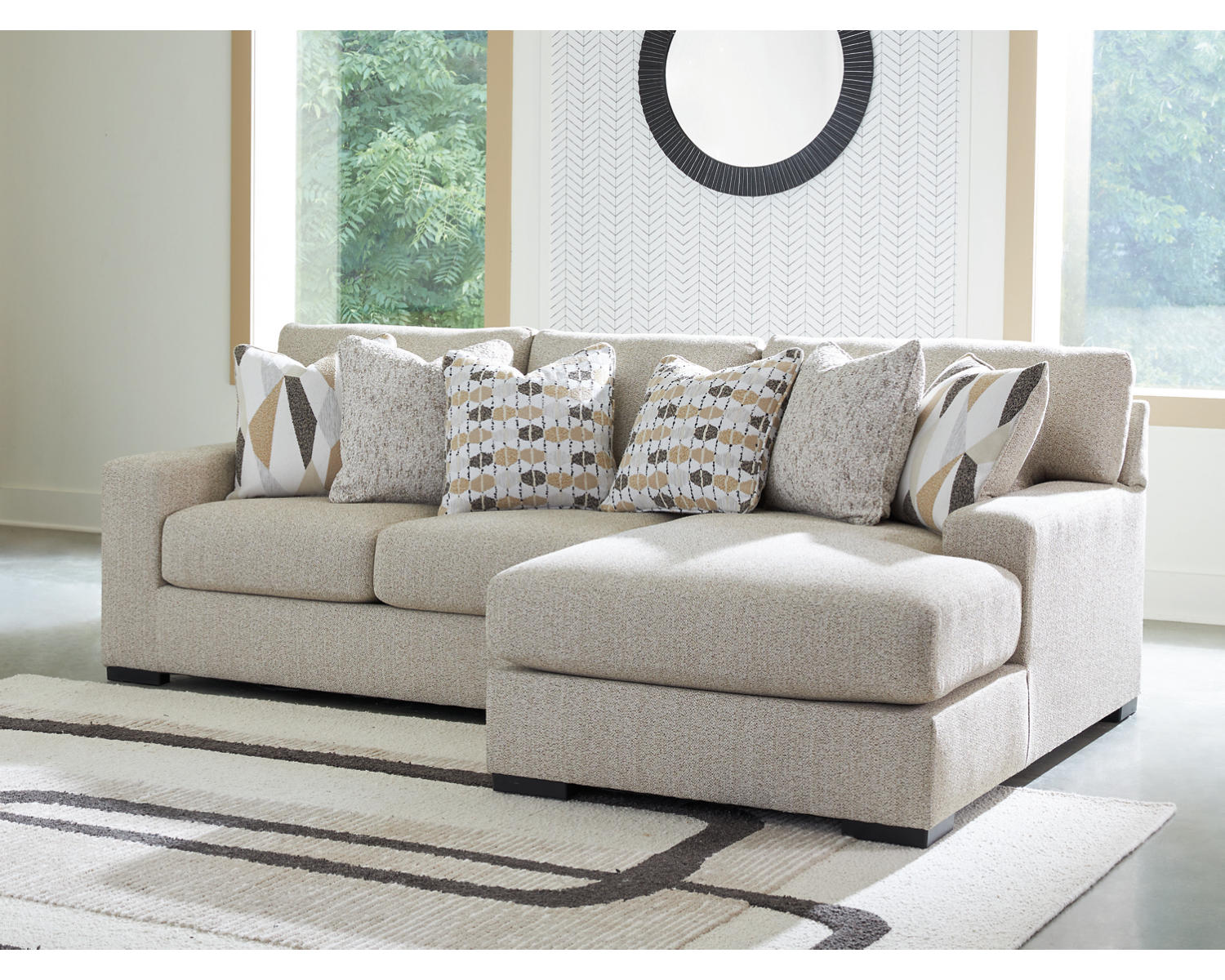 Laurelgrove 2-Piece Sectional Sofa Chaise