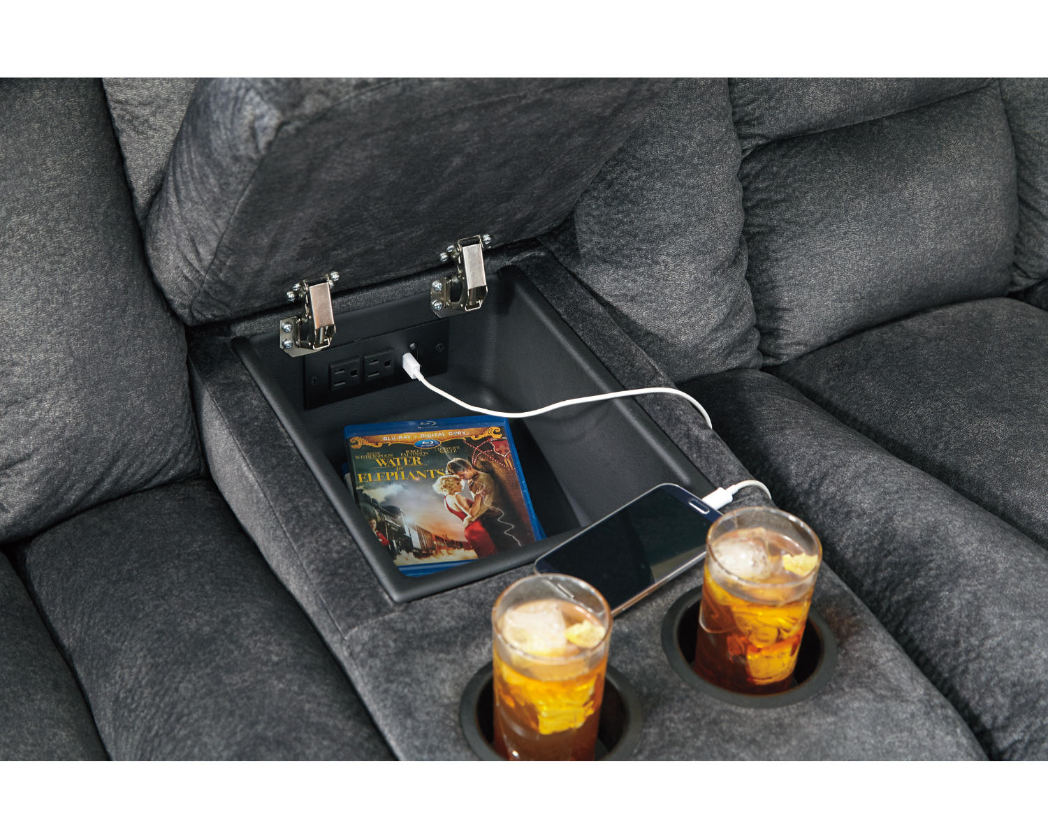 Capehorn Reclining Sofa, Loveseat and Recliner