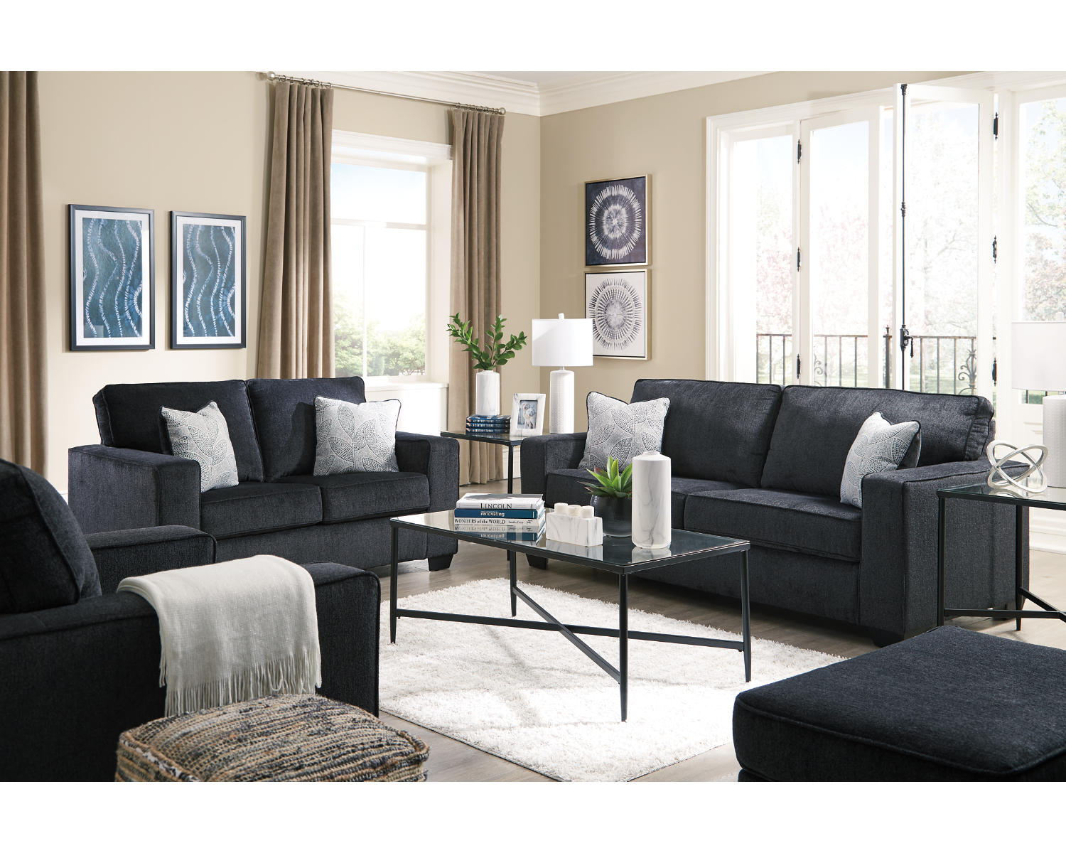 Altari Loveseat