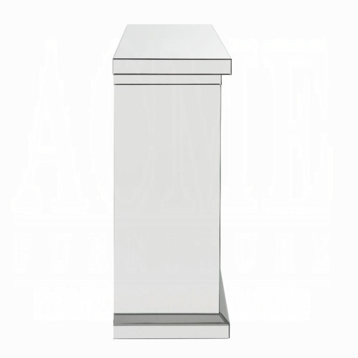 Nysa Fireplace