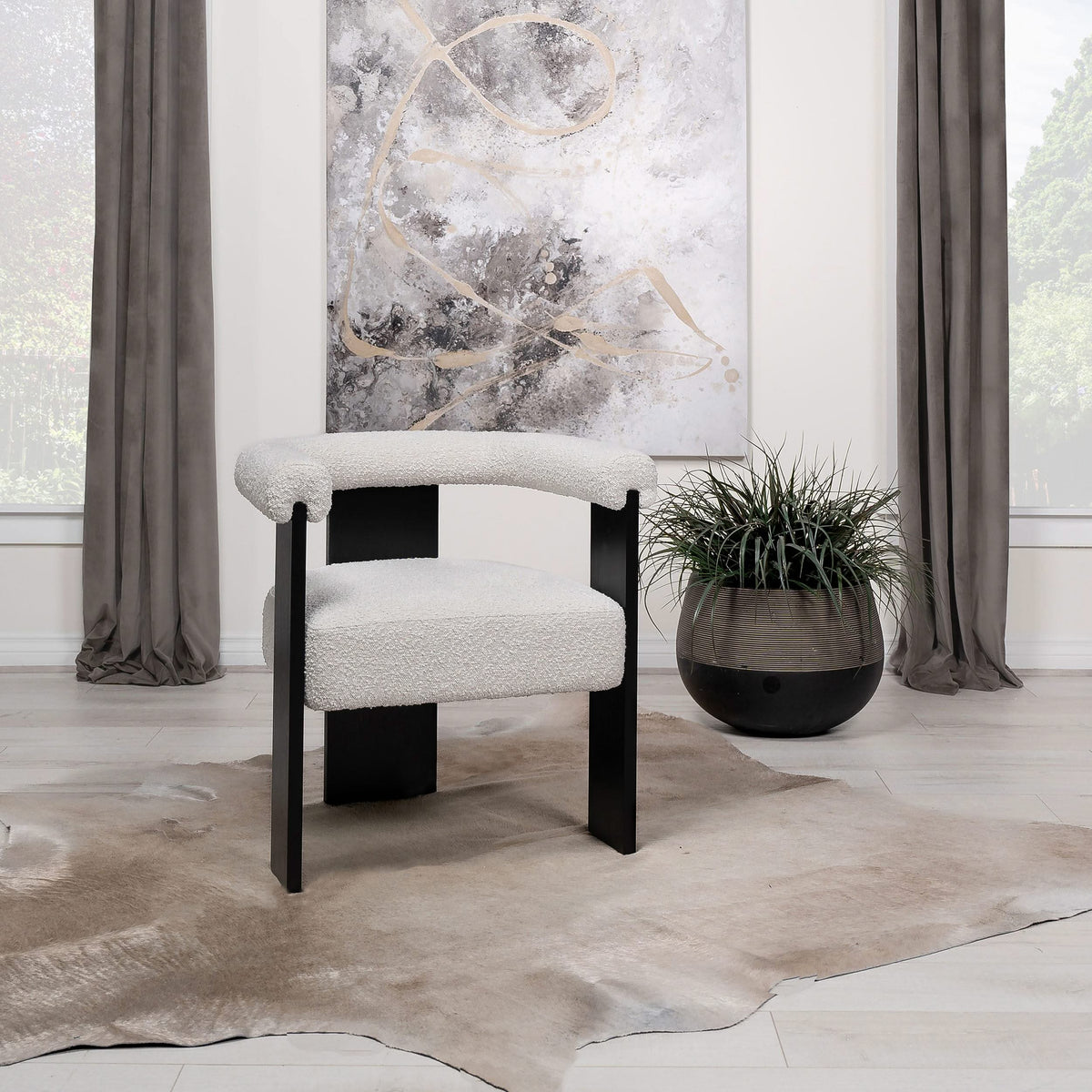 Silla auxiliar tapizada Ramona Boucle color crema