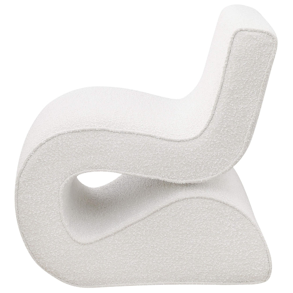Silla curva sin brazos tapizada Ronea Boucle color crema