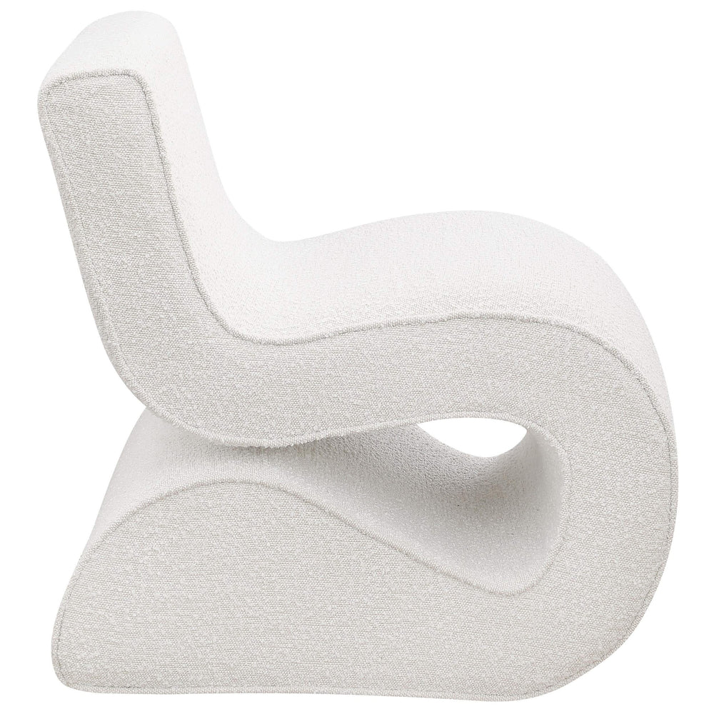 Silla curva sin brazos tapizada Ronea Boucle color crema