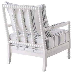 Silla decorativa Bobbin tapizada Blanchett en blanco y azul marino