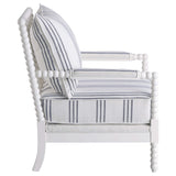 Silla decorativa Bobbin tapizada Blanchett en blanco y azul marino