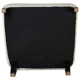 Sillón decorativo Pippin tapizado con respaldo alto y alas color crema