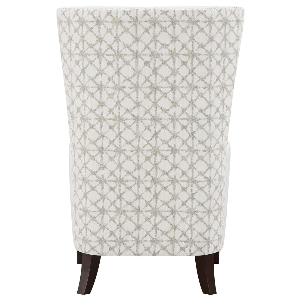 Sillón alto tapizado Pippin con respaldo alto y acento color Latte