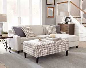 Otomana rectangular tapizada con almacenaje Mcloughlin en beige