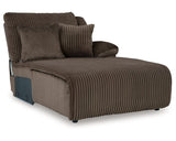 Chaise longue de nivel superior con respaldo de prensa y brazo orientado hacia la derecha