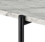 Mesa auxiliar de 3 niveles Ottilie con cargador inalámbrico en blanco y negro