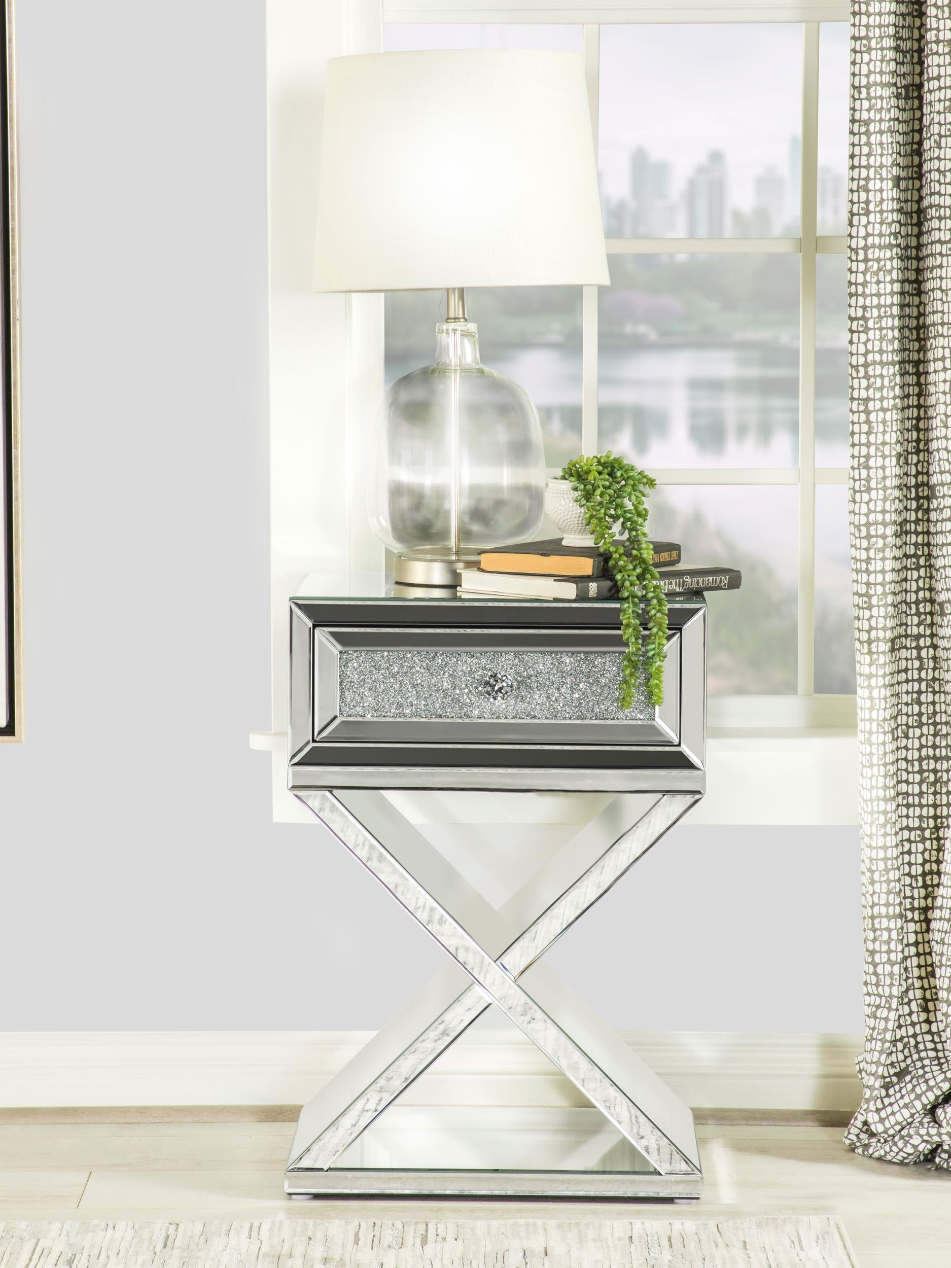 Hazel 1-drawer Mirrored Accent Side Table Silver