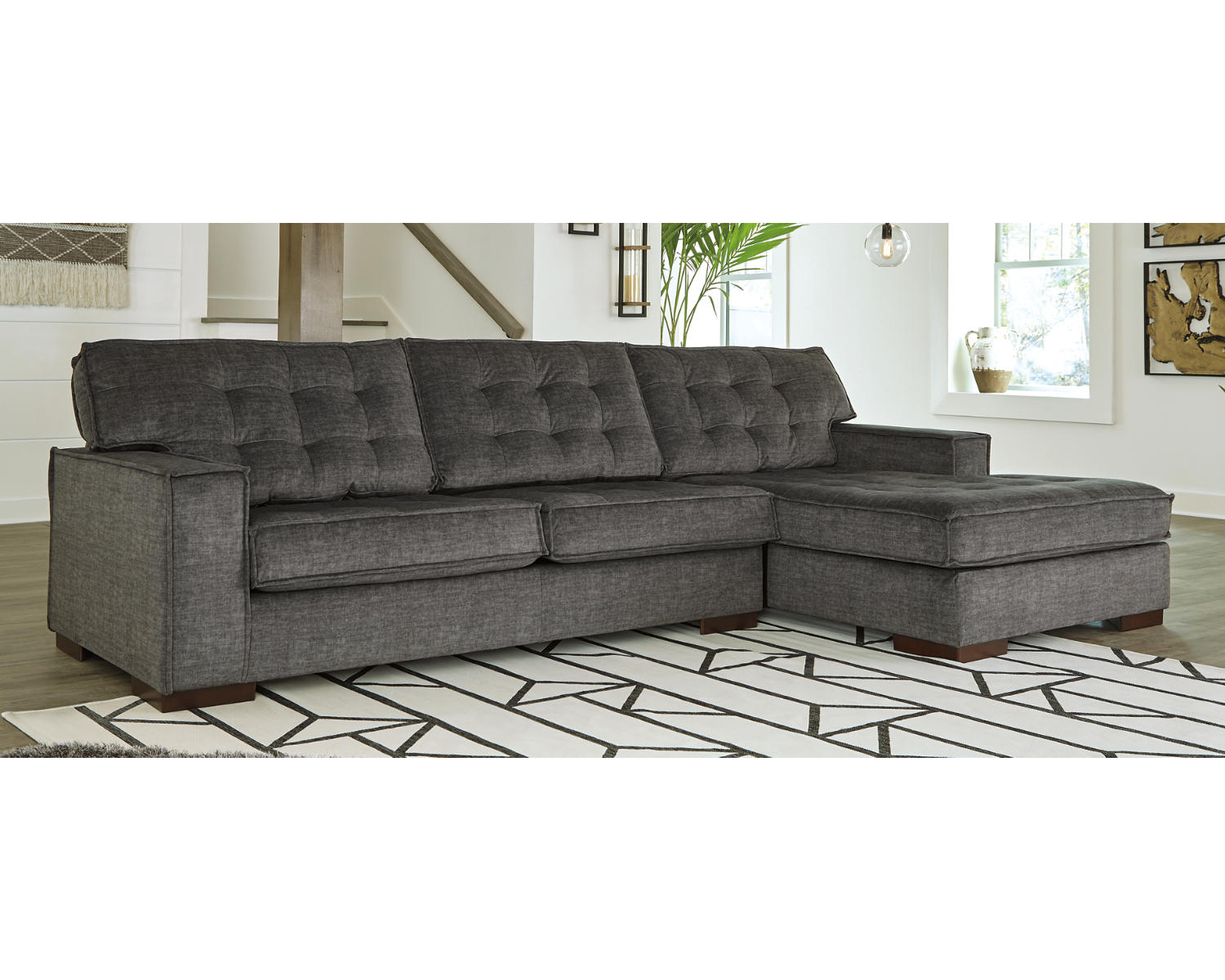 Coulee Point 2-Piece Sectional with Chaise