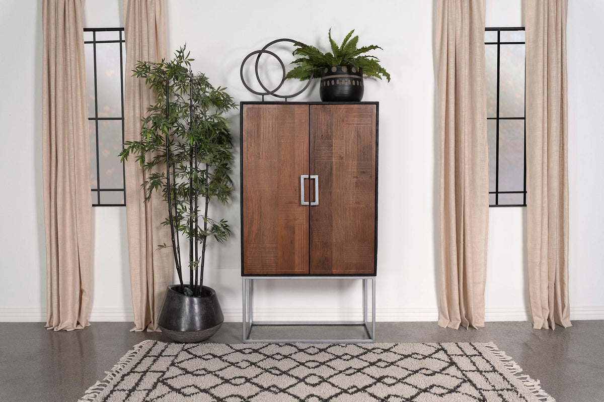 Gabinete de bar para el hogar Borman de 2 puertas para almacenar vinos en nogal y negro