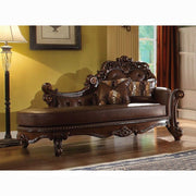 Vendome Chaise W/2 Pillows