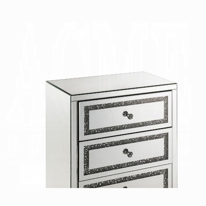 Noralie Cabinet