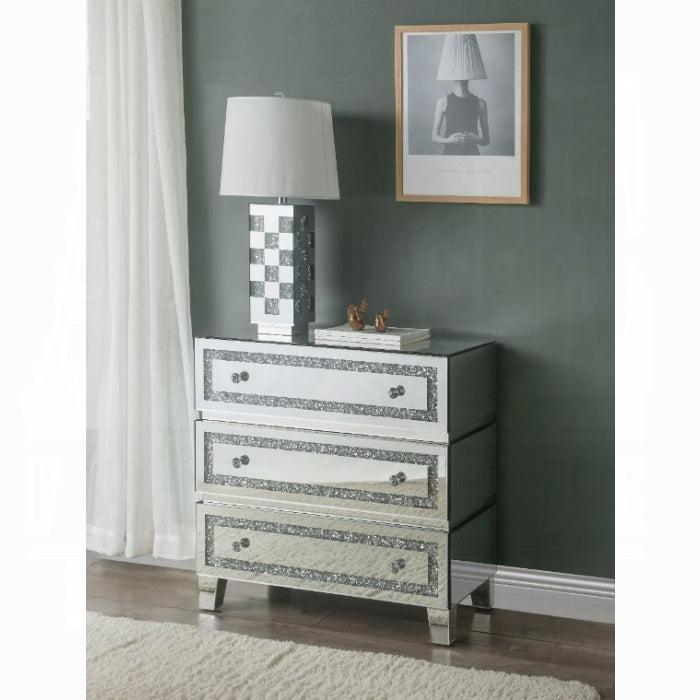 Noralie Cabinet
