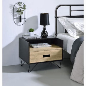 Melkree Accent Table