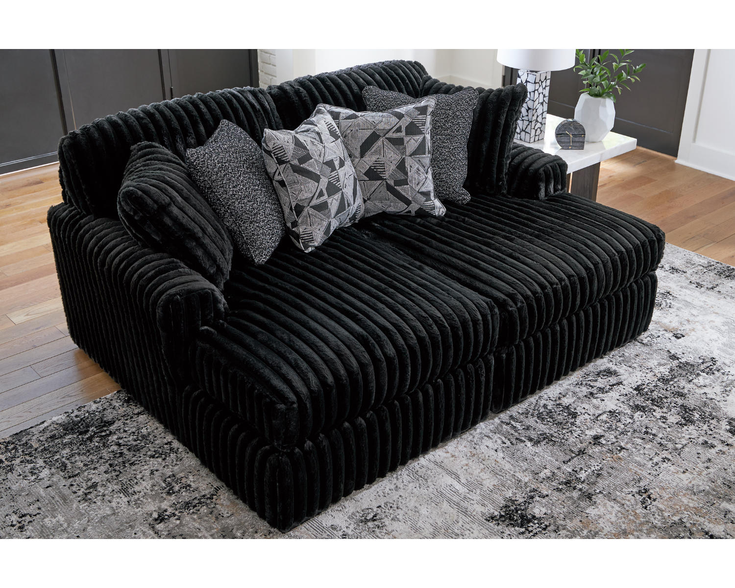 Midnight-Madness Super Chaise