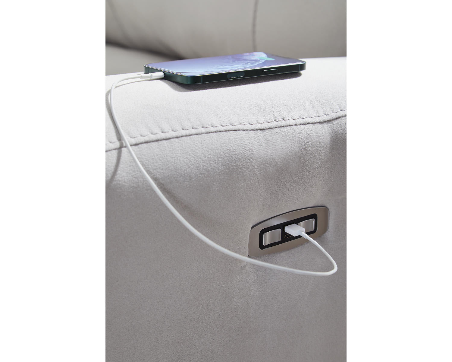 Social Pointe 6-Piece Reclining Sectional with Storage Console