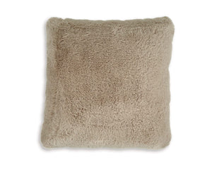 Gariland Pillow
