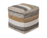 Josalind Pouf