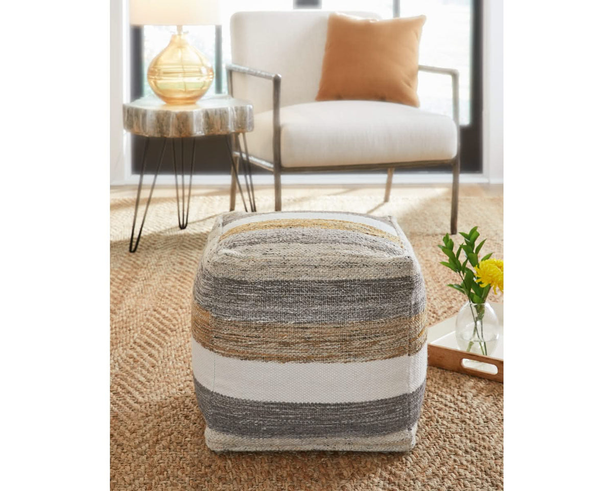 Josalind Pouf
