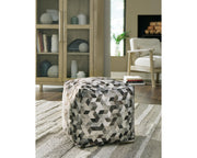 Albermarle Pouf
