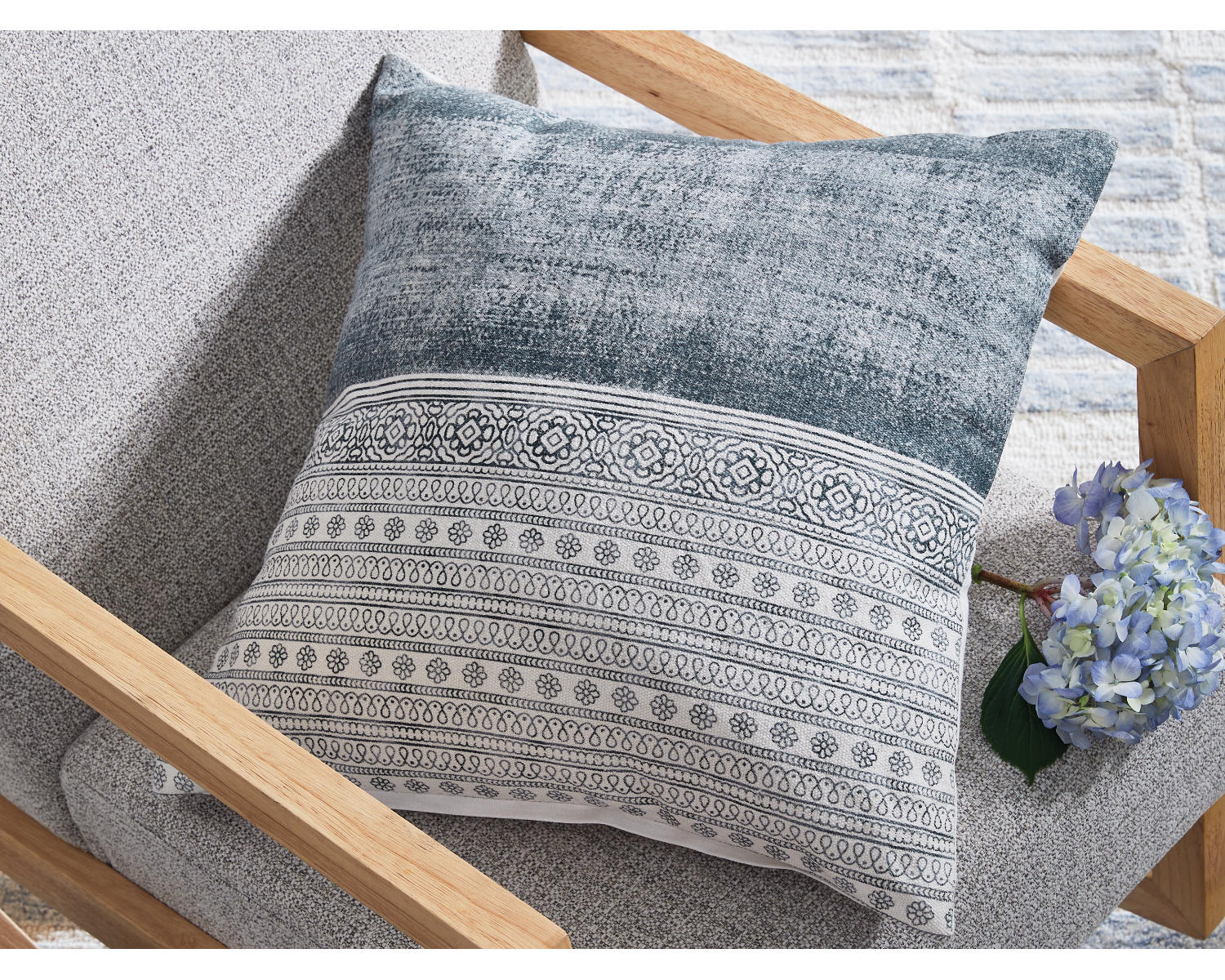 Harperville Pillow (Set of 4)