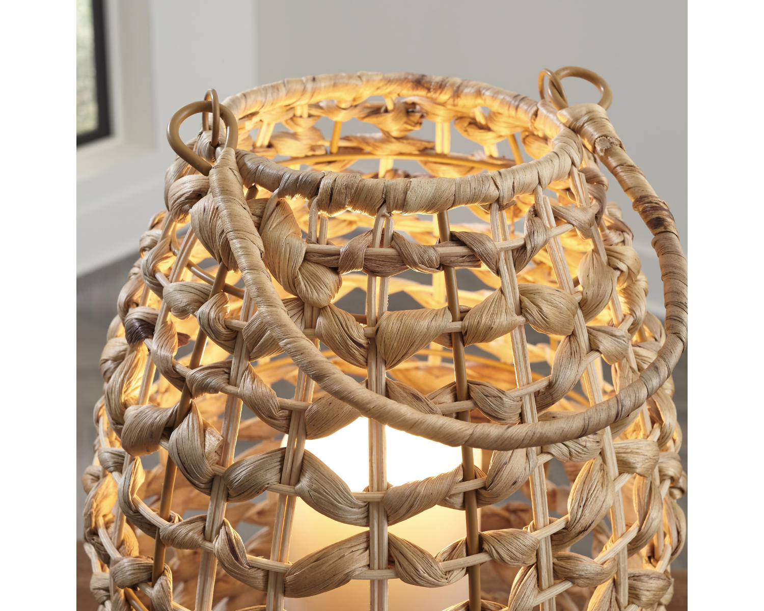 Etta Lantern