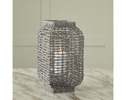 Evonne Lantern