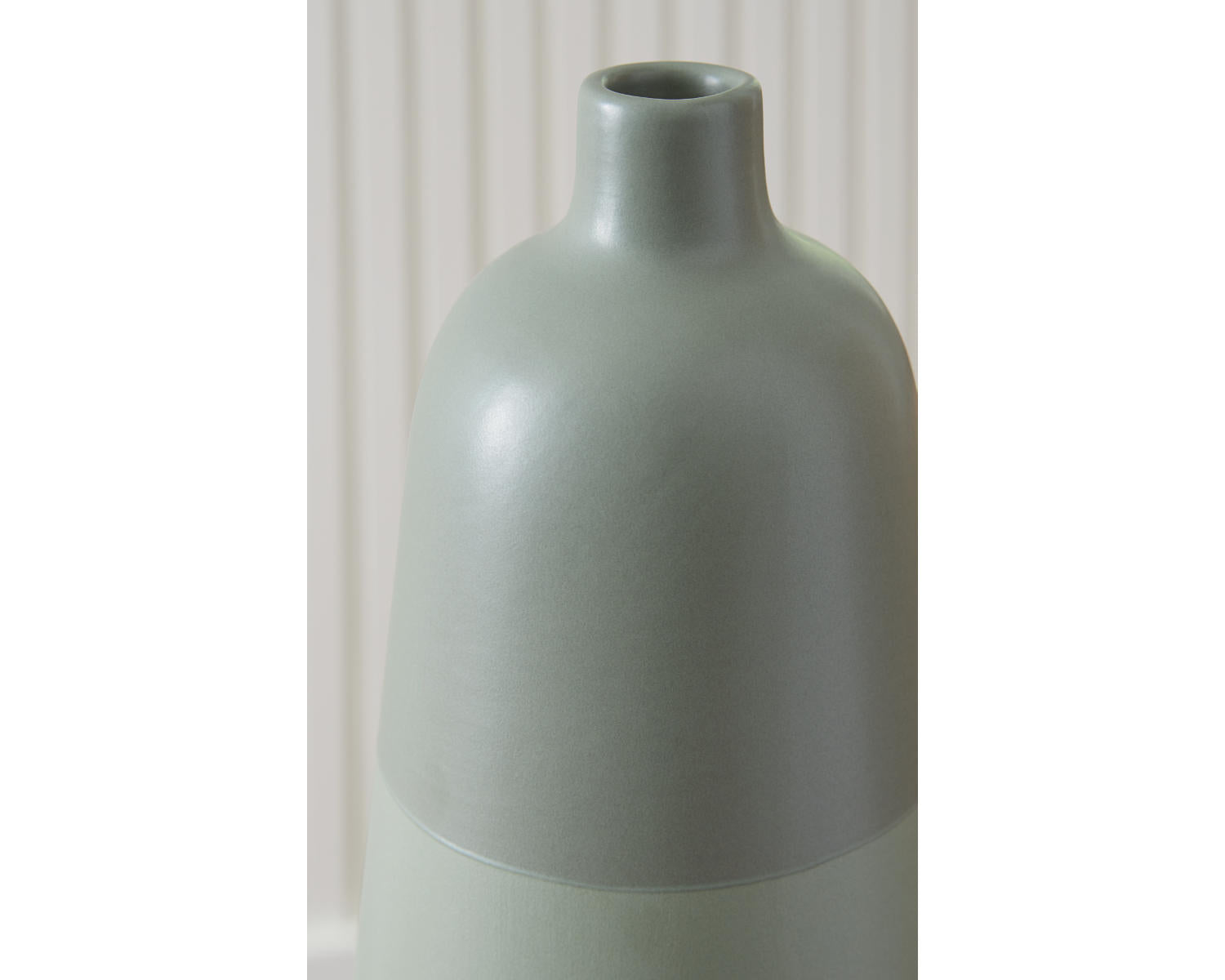 Peerland Vase