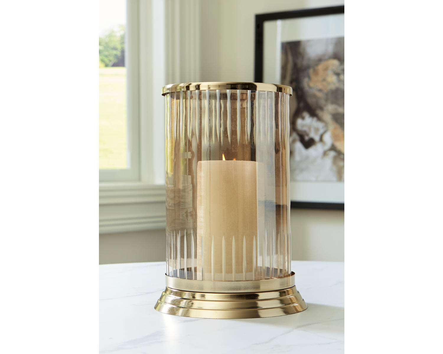 Aavinson Candle Holder