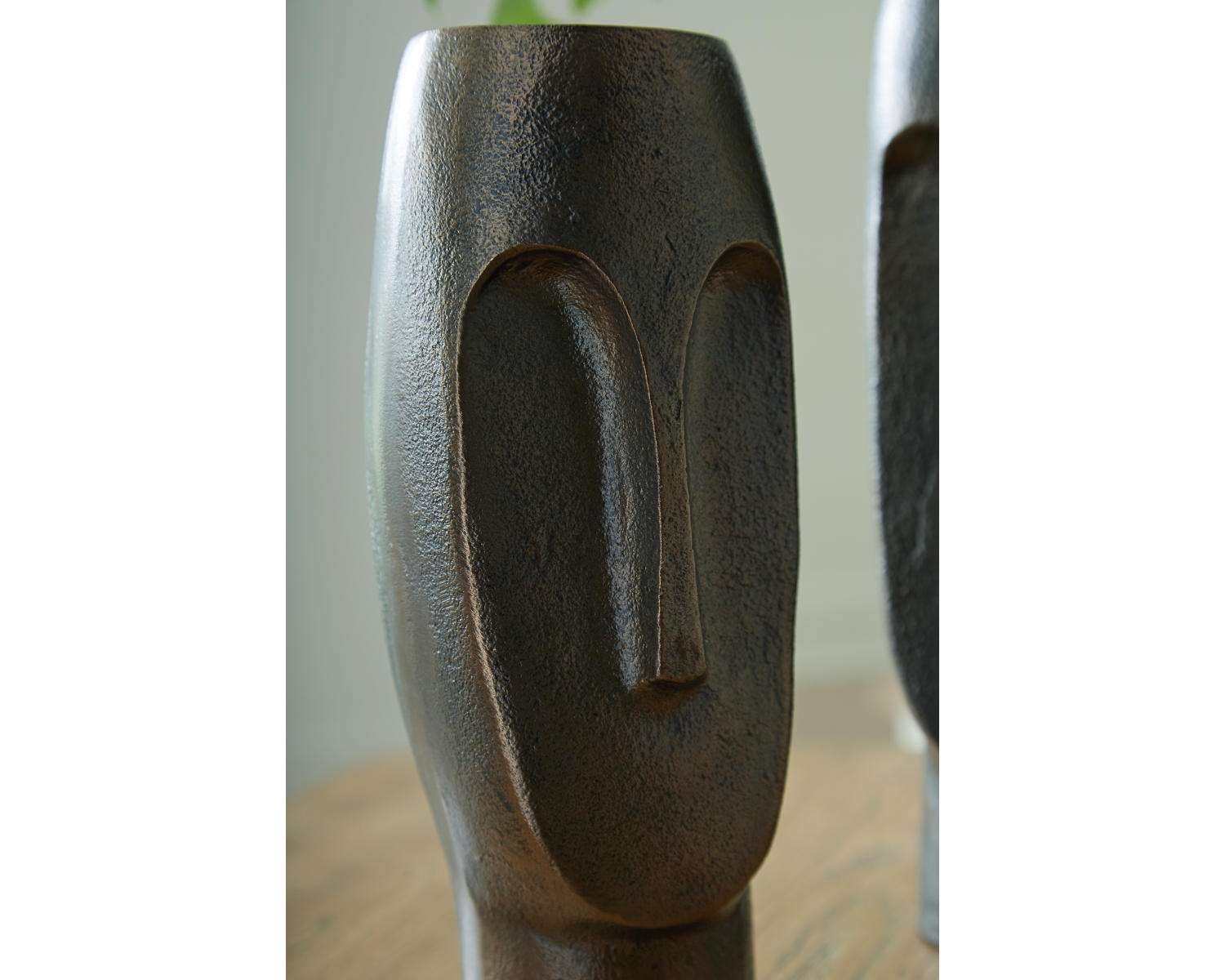 Elanman Vase