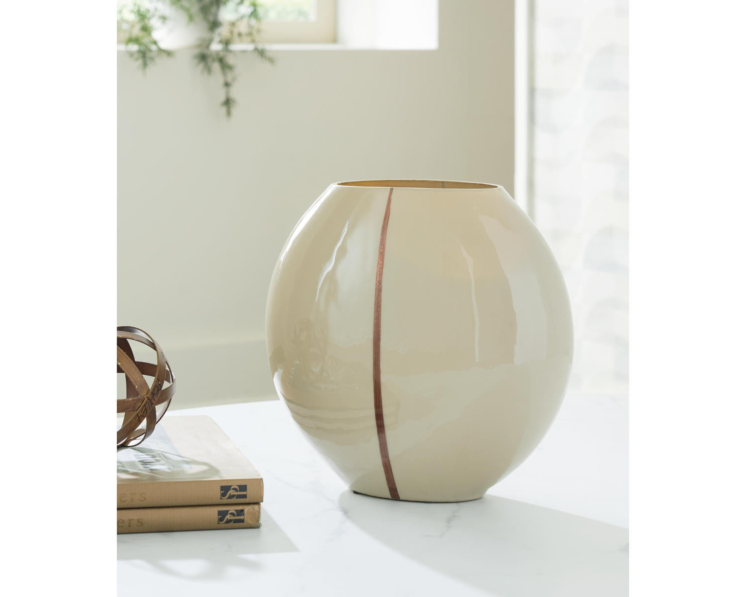 Sheabourne Vase
