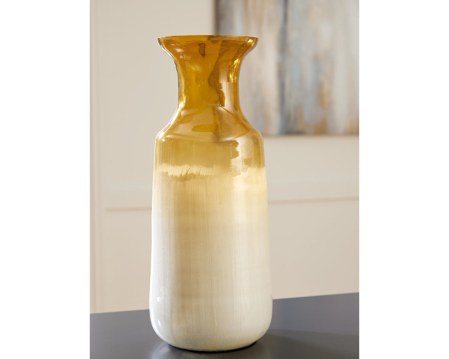 Wynburg Vase