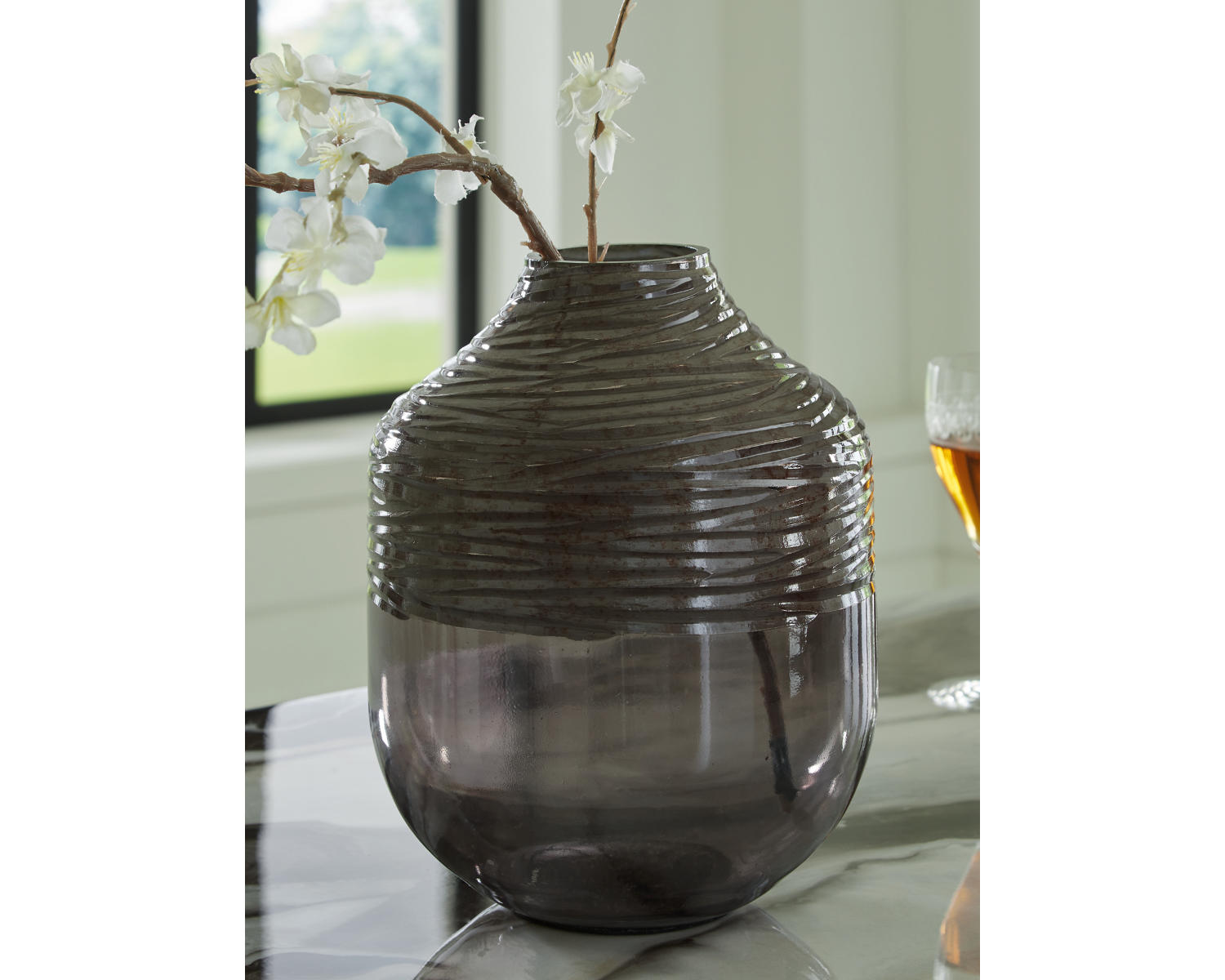 Harpwick Vase